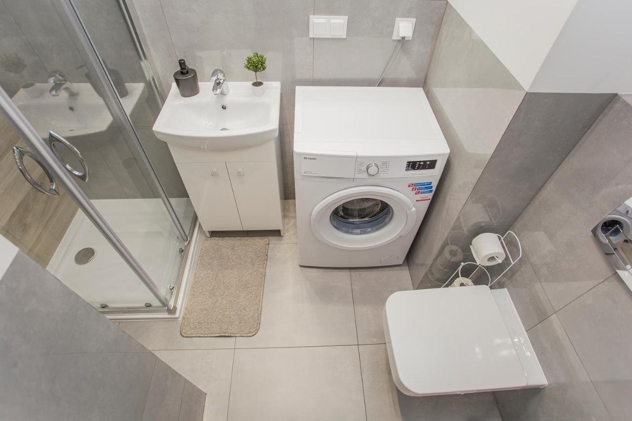 Urban Jungle - Silver Apartment Белосток Экстерьер фото