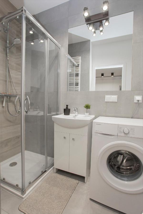 Urban Jungle - Silver Apartment Белосток Экстерьер фото